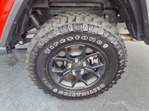 Used 2025 Jeep Gladiator Willys image 21