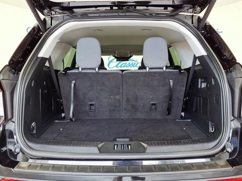 Used 2025 Ford Explorer Active image 10