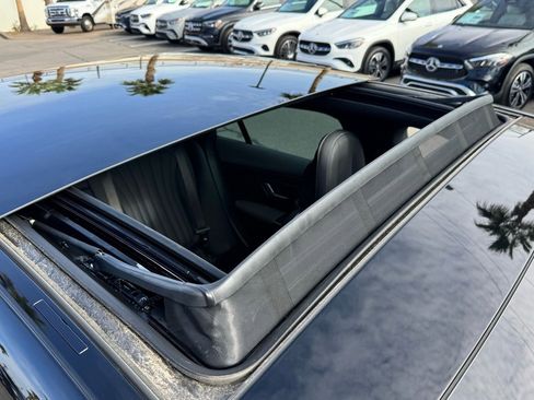 Certified 2022 Mercedes-Benz EQS 580 EQS 580 image 23