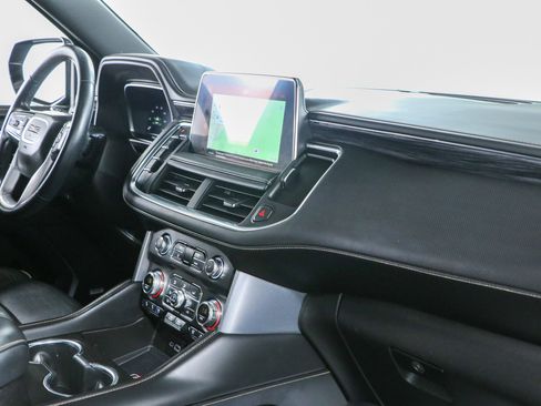 Used 2023 GMC Yukon SLT w/ SLT Premium Package AWD/4WD image 30