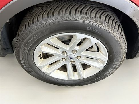 Used 2013 Ford Explorer XLT AWD/4WD image 11