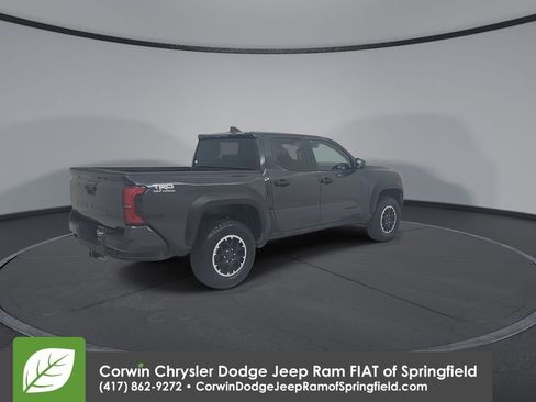 Used 2025 Toyota Tacoma TRD Off-Road image 16