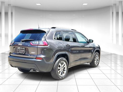 Used 2020 Jeep Cherokee Latitude Plus AWD/4WD image 3