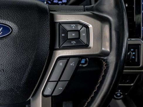 Used 2022 Ford F450 Platinum w/ FX4 Off-Road Package AWD/4WD image 17