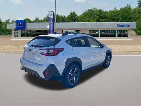 Used 2024 Subaru Crosstrek 2.0i Premium image 4