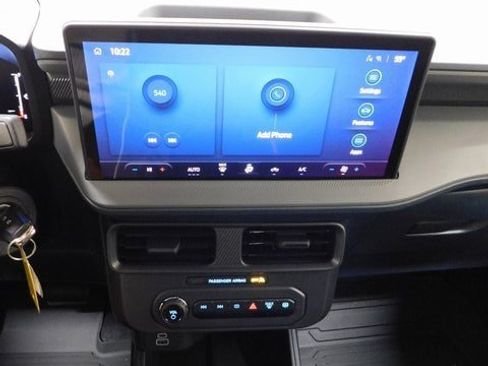 New 2025 Ford Maverick XL w/ Equipment Group 102A image 32