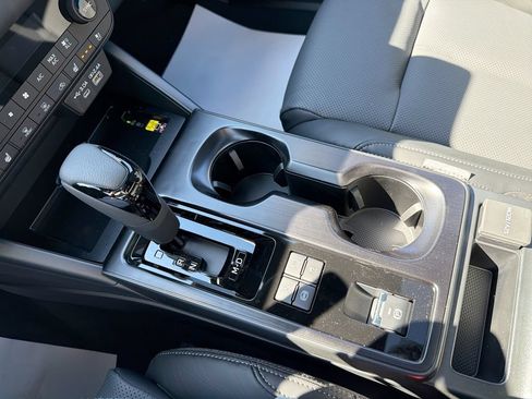 New 2026 Subaru Outback Touring XT AWD/4WD image 28