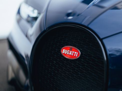 Used 2020 Bugatti Chiron image 38
