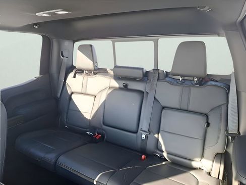 Used 2022 Chevrolet Silverado 1500 High Country w/ LPO, Dark Essentials Package AWD/4WD image 23
