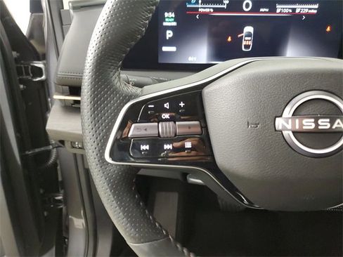 Used 2024 Nissan Ariya AWD image 25