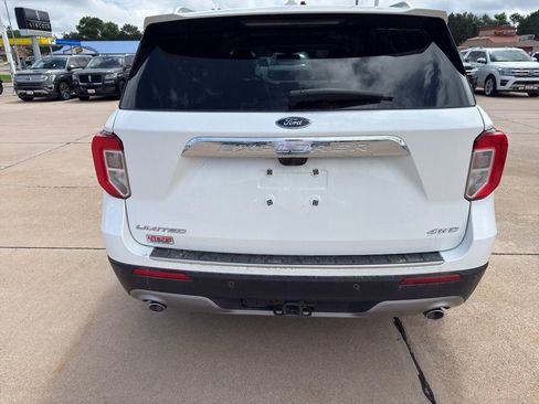 Used 2023 Ford Explorer Limited w/ Equipment Group 301A AWD/4WD image 7