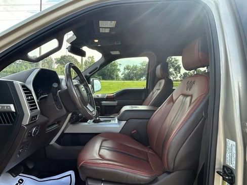 Used 2018 Ford F150 King Ranch w/ Equipment Group 601A Luxury AWD/4WD image 9