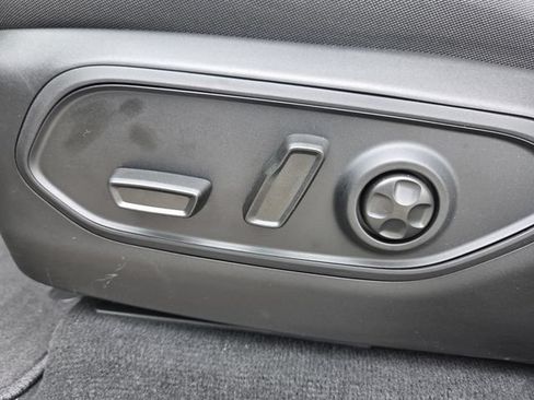 New 2026 Jeep Grand Cherokee Laredo X RWD image 23