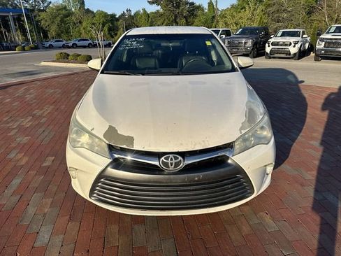 Used 2015 Toyota Camry XLE image 25
