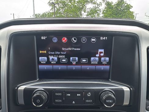 Used 2016 GMC Sierra 2500 SLT w/ Duramax Plus Package AWD/4WD image 18