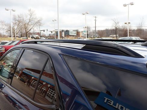 Used 2023 Chevrolet Equinox RS w/ LPO, Floor Liner Package image 30