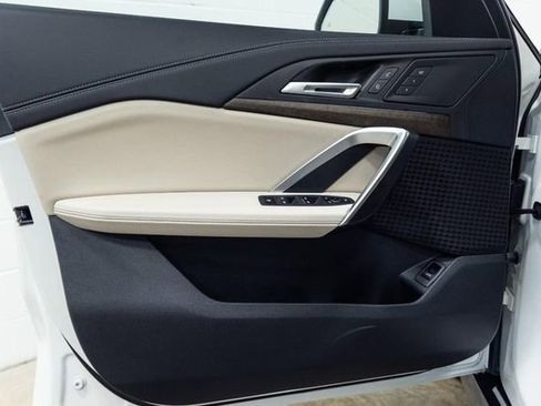 Used 2025 BMW X1 xDrive28i image 17