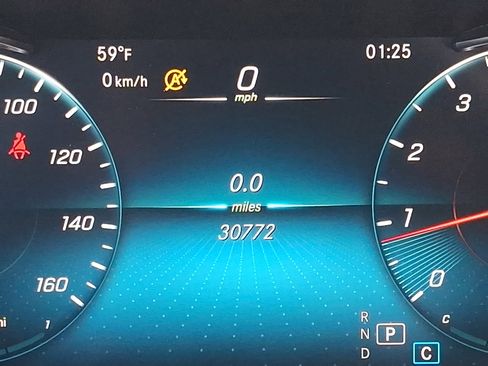 Used 2021 Mercedes-Benz GLC 300 4MATIC SUV image 20