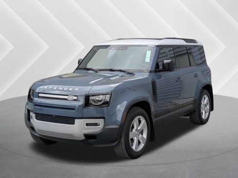 Used 2025 Land Rover Defender 110 S image 1