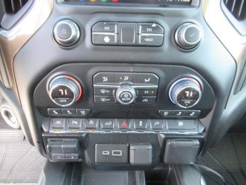 Used 2019 Chevrolet Silverado 1500 High Country w/ Technology Package image 26