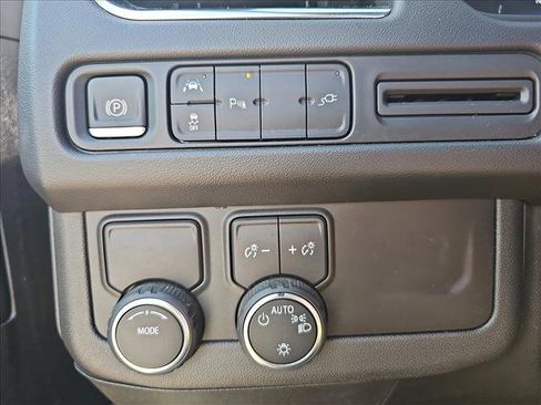 Used 2022 Chevrolet Tahoe LT image 20