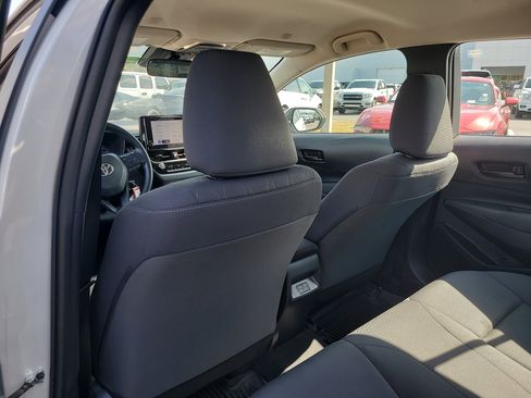 Used 2023 Toyota Corolla LE FWD image 12