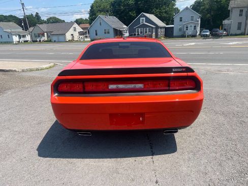 Used 2009 Dodge Challenger SRT8 image 4