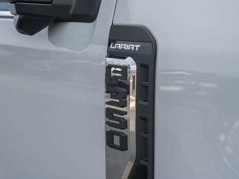 New 2026 Ford F350 Lariat w/ Lariat Premium Package image 19