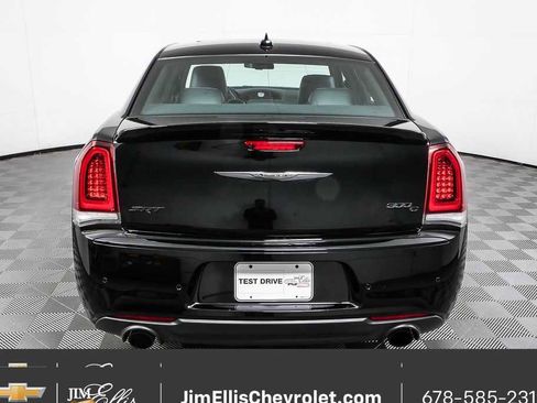 Used 2023 Chrysler 300 C image 31