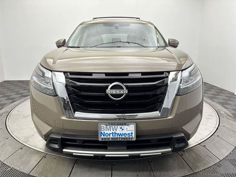 Used 2023 Nissan Pathfinder Platinum w/ Cargo Package AWD/4WD image 14