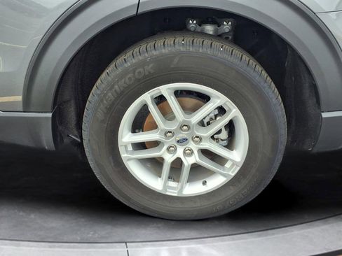 New 2026 Ford Explorer Active AWD/4WD image 17