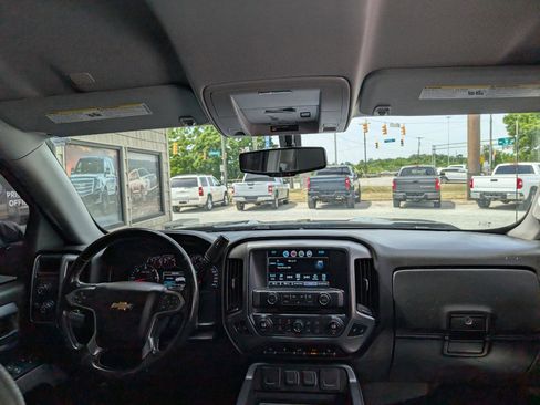 Used 2018 Chevrolet Silverado 1500 LT w/ All Star Edition AWD/4WD image 21