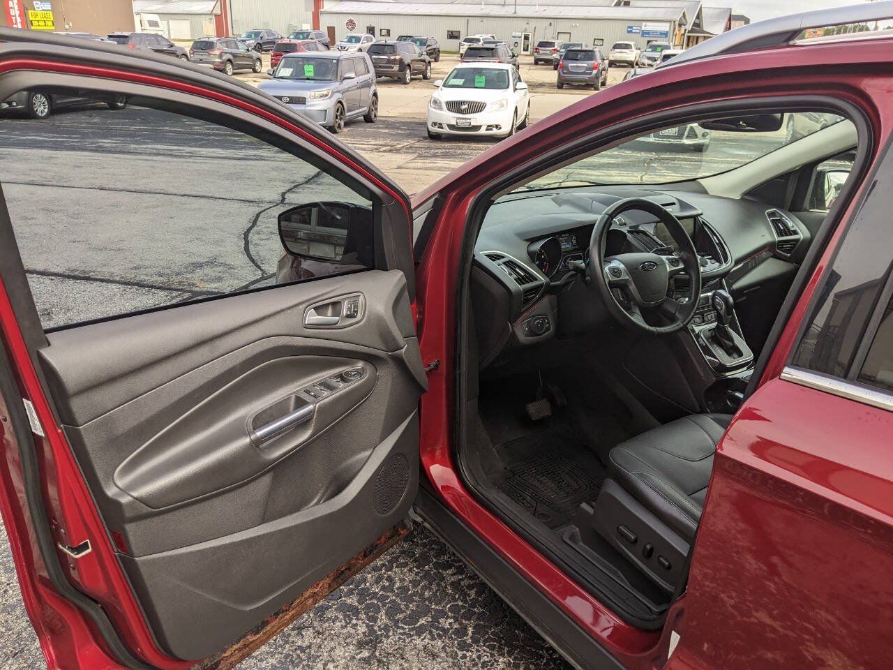 Used 2013 Ford Escape Titanium w/ Parking Technology Pkg AWD/4WD image 9