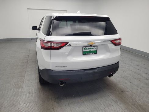 Used 2021 Chevrolet Traverse LS FWD image 6