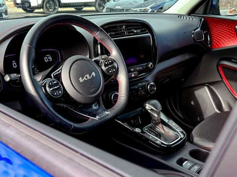 Certified 2024 Kia Soul GT-Line w/ GT-Line Technology Package image 10