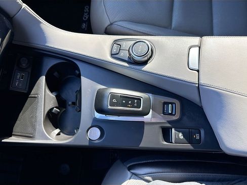 Used 2023 INFINITI QX50 Luxe image 24