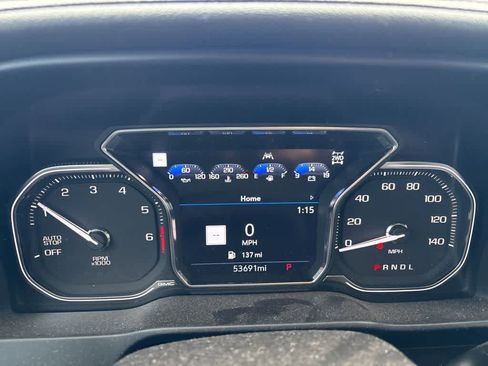 Used 2021 GMC Sierra 1500 AT4 w/ AT4 Value Package AWD/4WD image 9