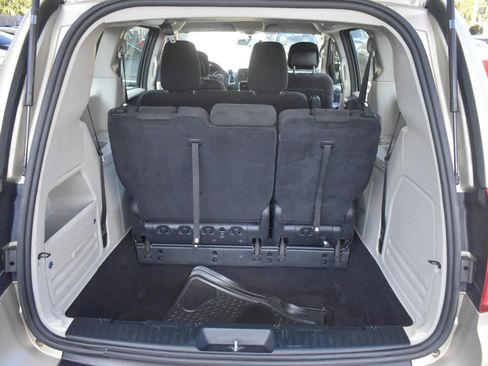 Used 2013 Dodge Grand Caravan American Value Package image 19