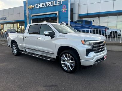 Used 2025 Chevrolet Silverado 1500 High Country w/ High Country Premium Package