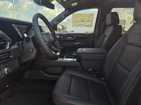 New 2026 GMC Yukon Denali RWD image 9