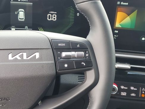 New 2026 Kia Sportage EX w/ EX Panorama Roof Package image 26