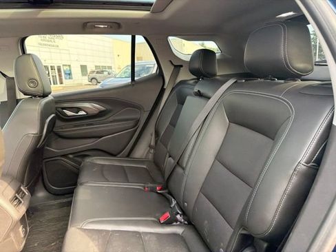 Used 2022 GMC Terrain SLT w/ Infotainment Package II AWD/4WD image 21