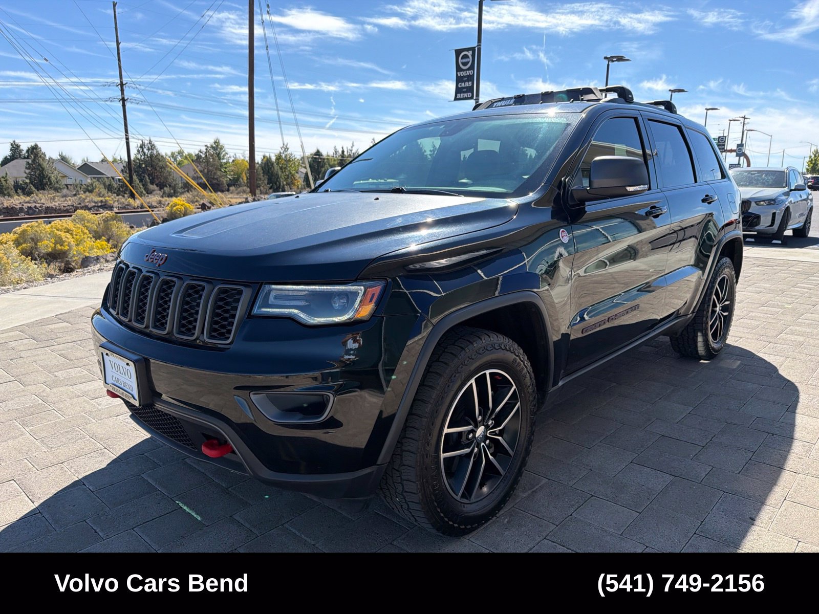 Used 2018 Jeep Grand Cherokee Trailhawk w/ Trailhawk Luxury Group AWD/4WD image 4