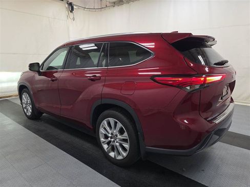 Used 2020 Toyota Highlander Limited AWD/4WD image 6