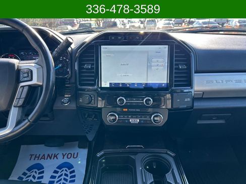 Used 2022 Ford F250 Lariat w/ Black Appearance Package image 17