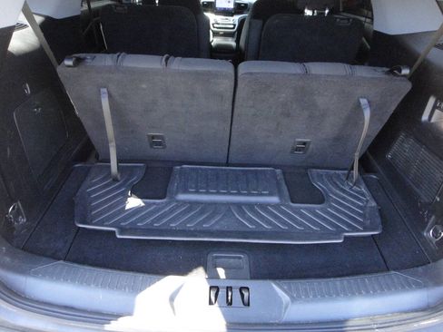 Used 2021 Ford Explorer XLT AWD/4WD image 13