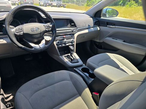 Used 2020 Hyundai Elantra Value Edition w/ Cargo Package (C1) FWD image 4