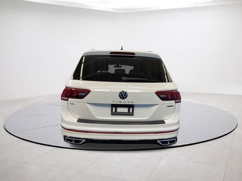Used 2022 Volkswagen Tiguan SEL R-Line image 5