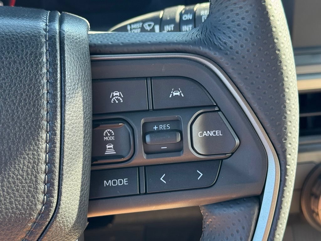 Used 2026 Toyota 4Runner SR5 RWD image 25