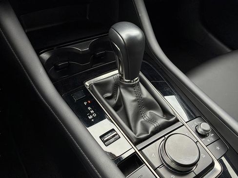 Used 2025 MAZDA MAZDA3 s image 24